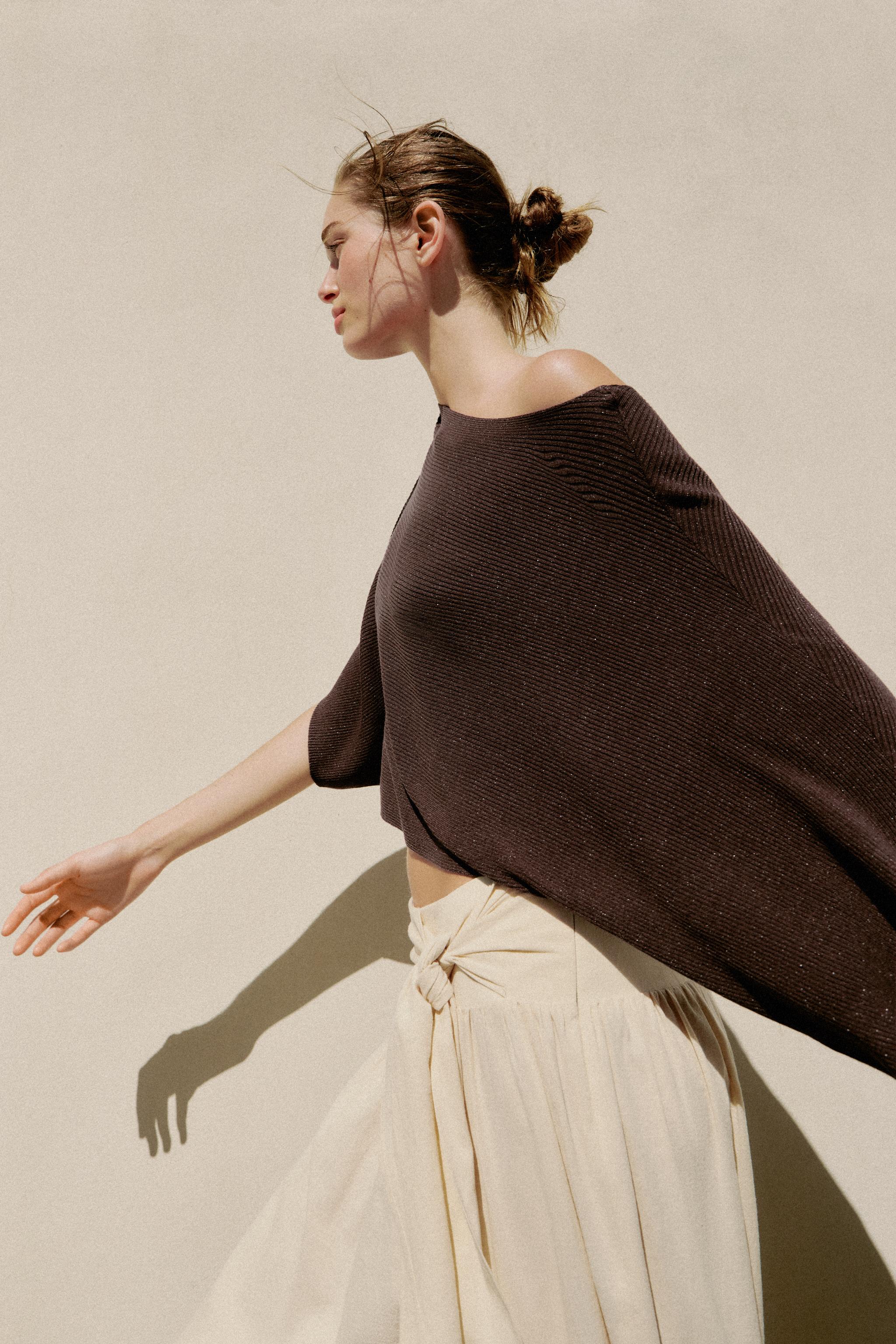 CROPPED CAPE JUMPER